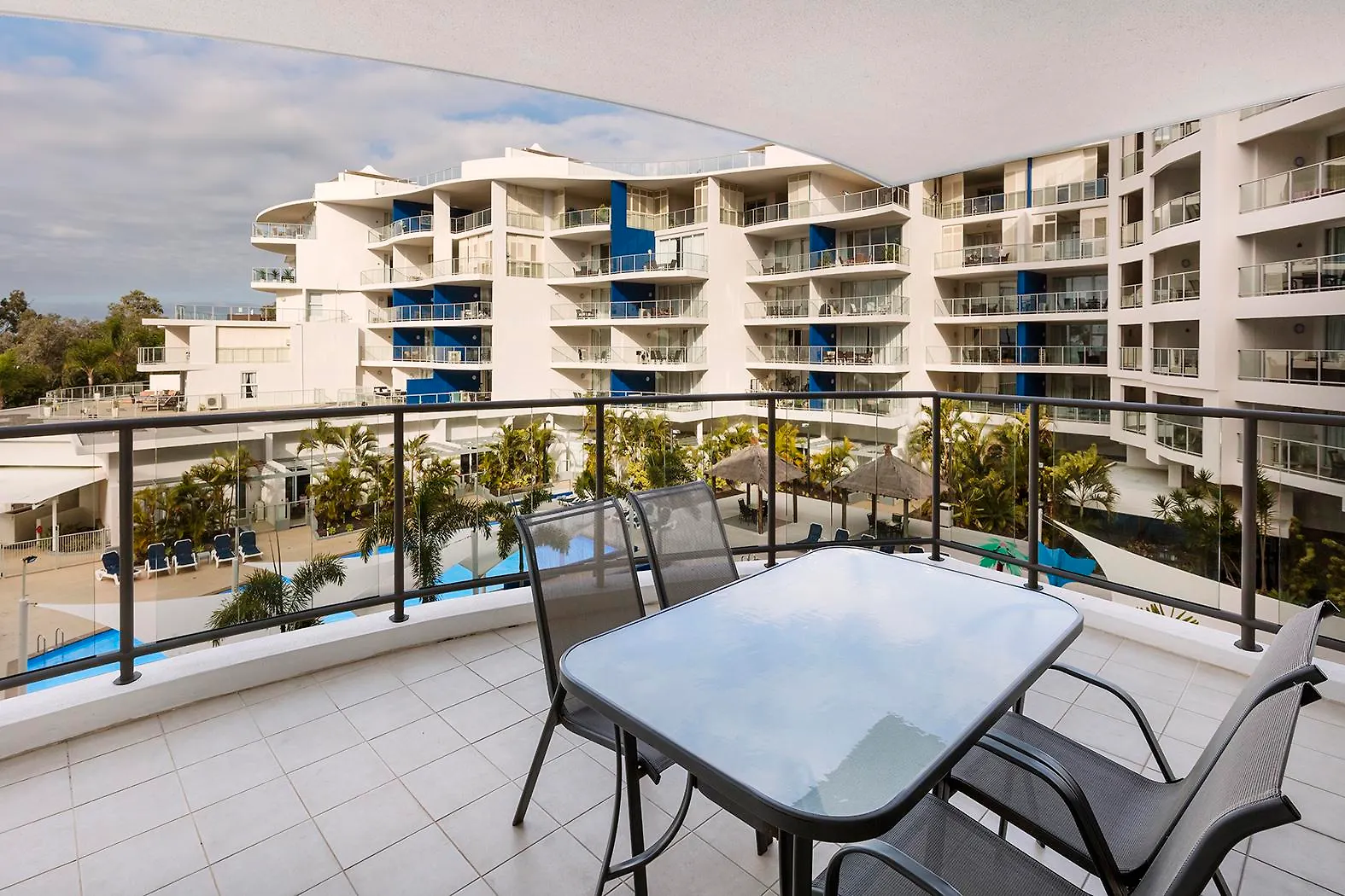 Oaks Hervey Bay Resort And Spa מלון דירות