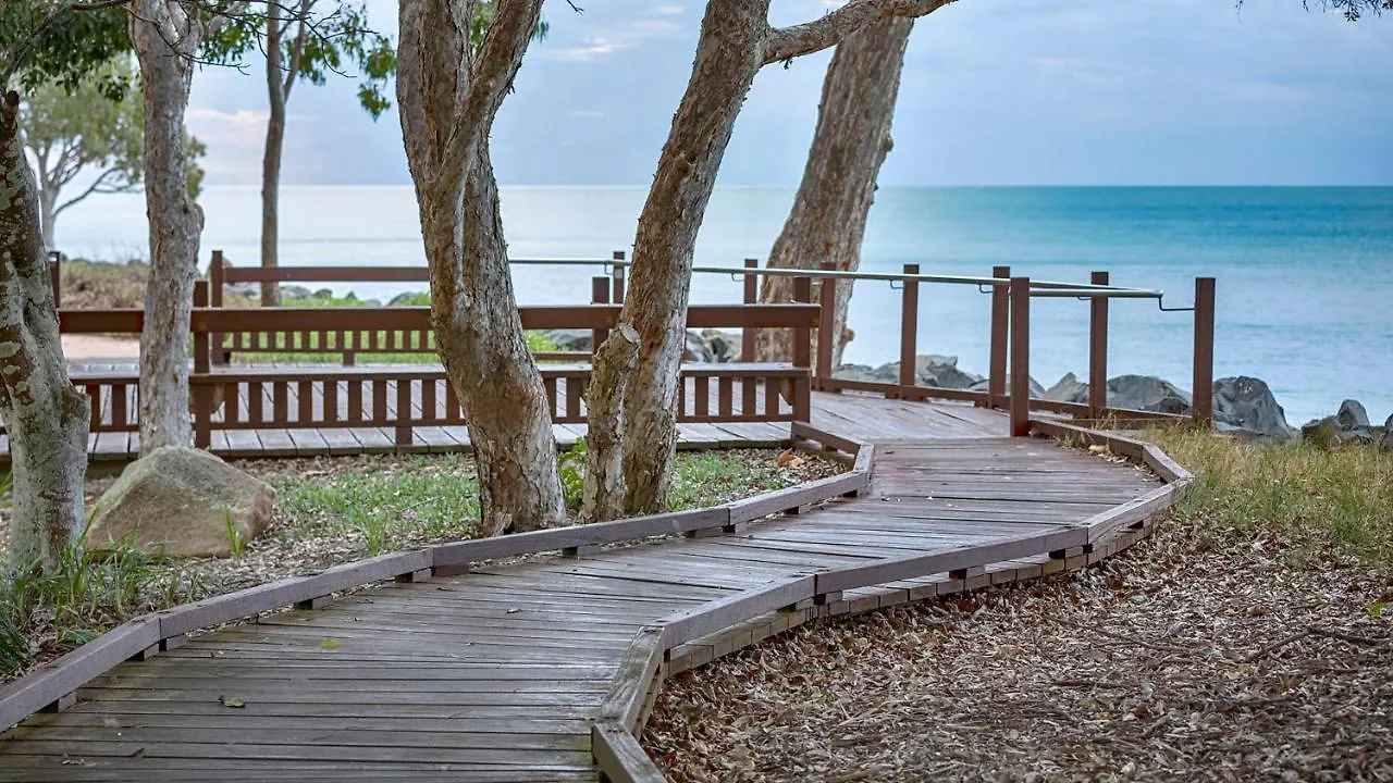 מלון דירות Oaks Hervey Bay Resort And Spa